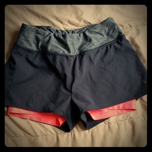 Mpg workout shorts size small
